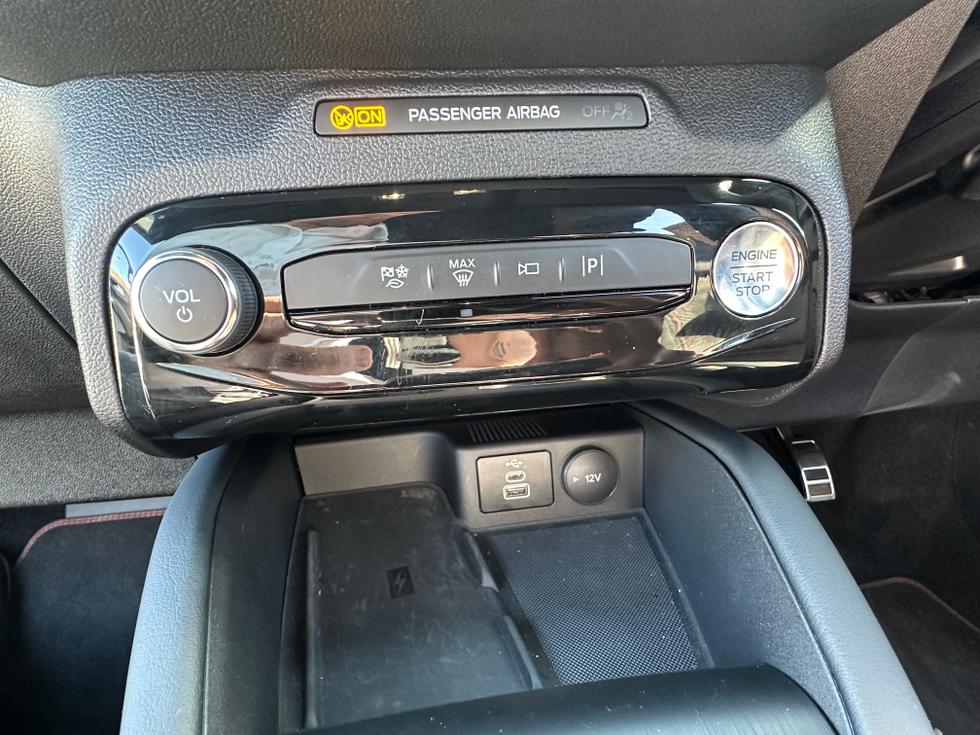 Ford Kuga Photo c7606b59-7531-423a-ba6a-498f615ea4fc.jpeg