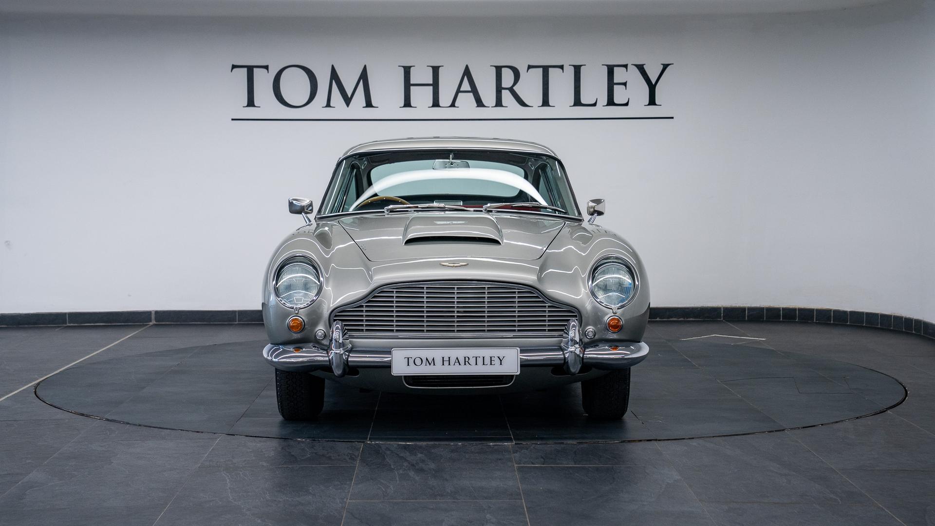 Aston Martin DB5 Photo c787fab1-914c-4697-9482-9148be6fb1a0.jpg
