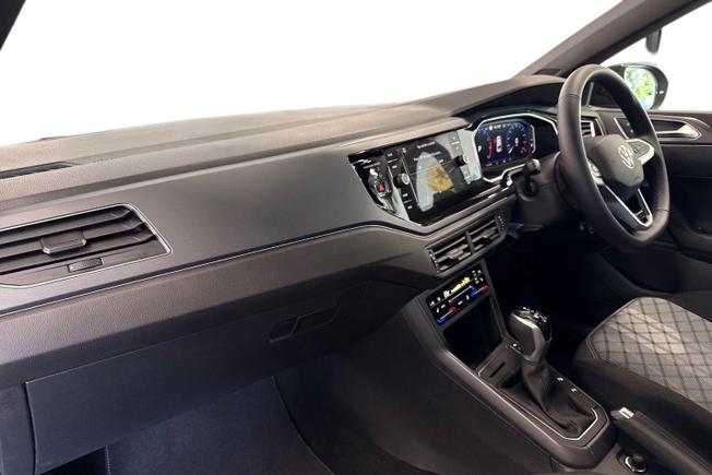 VOLKSWAGEN Taigo  Photo 2