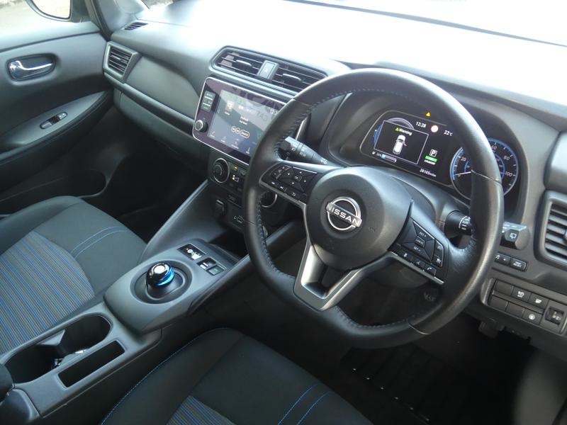 Nissan Leaf Photo c7a415ad-4044-4e22-b0a4-c16195c72600.jpg