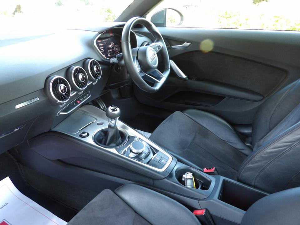 Used Audi TT VU16OTJ 13