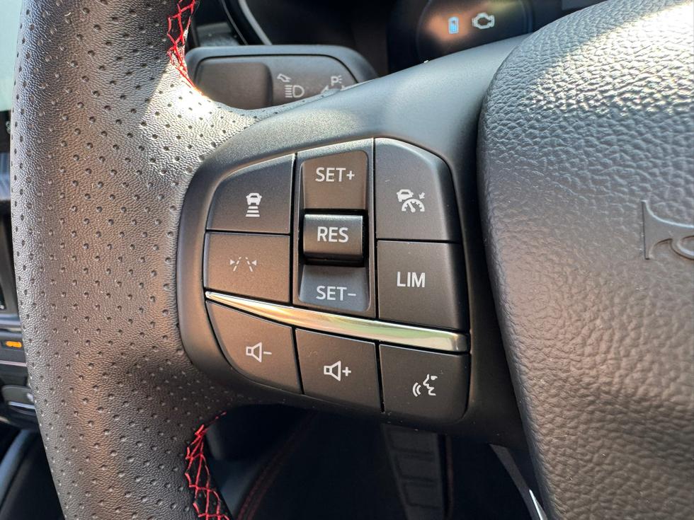 Ford Kuga Photo c7bfd92e-283a-491d-8271-de7324c2ffee.JPEG