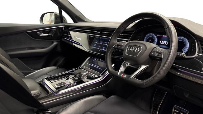 AUDI Q7 Photo 6