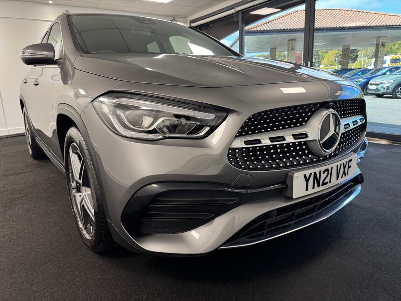 Mercedes-Benz GLA Photo c7e72c12-f16b-4e7d-a938-fd12b0fe494a.jpg