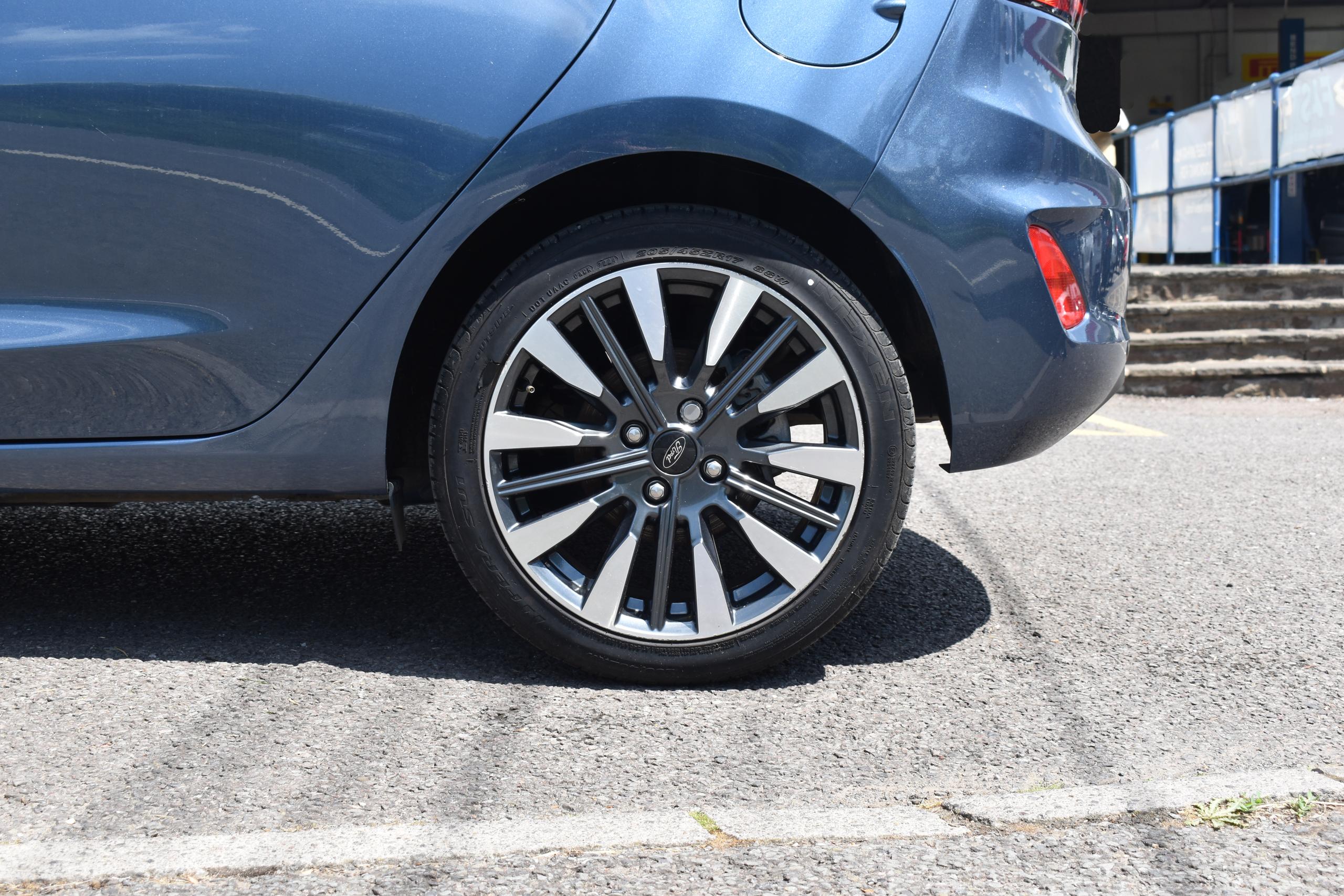 Used Ford FIESTA YL72AKK 17