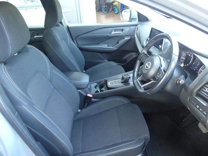 Nissan Qashqai Photo c7f9364a-17aa-4cda-ad01-b14ef804a396.jpg