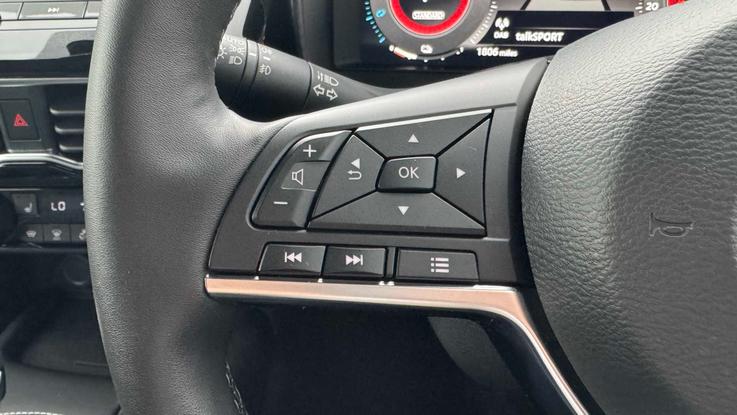 Used Nissan JUKE GK75FJX 10