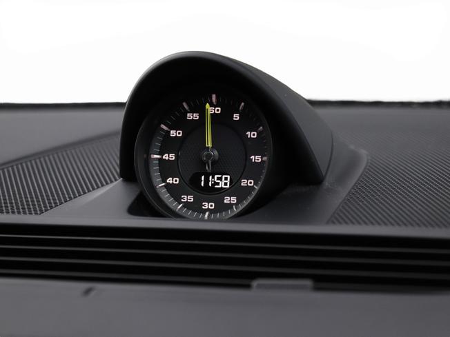 PORSCHE Panamera Photo 11