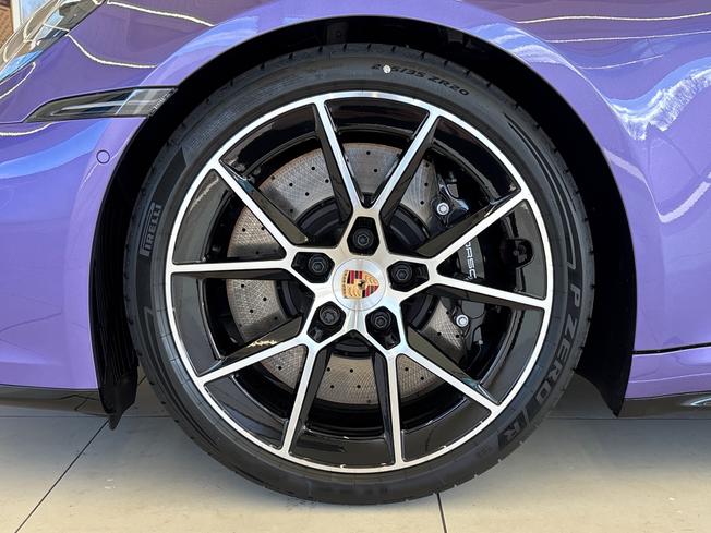 PORSCHE 911 Photo 25