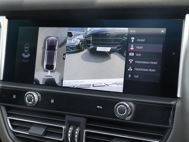 PORSCHE Macan Photo 29