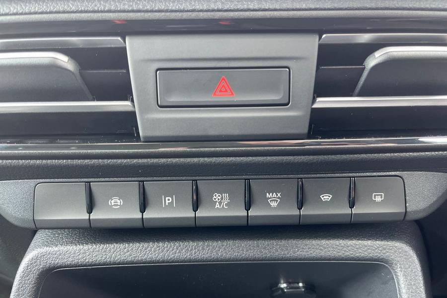 Ford TRANSIT CONNECT Photo c8372256-17c4-4901-9c39-3ce6ba261121.jpg