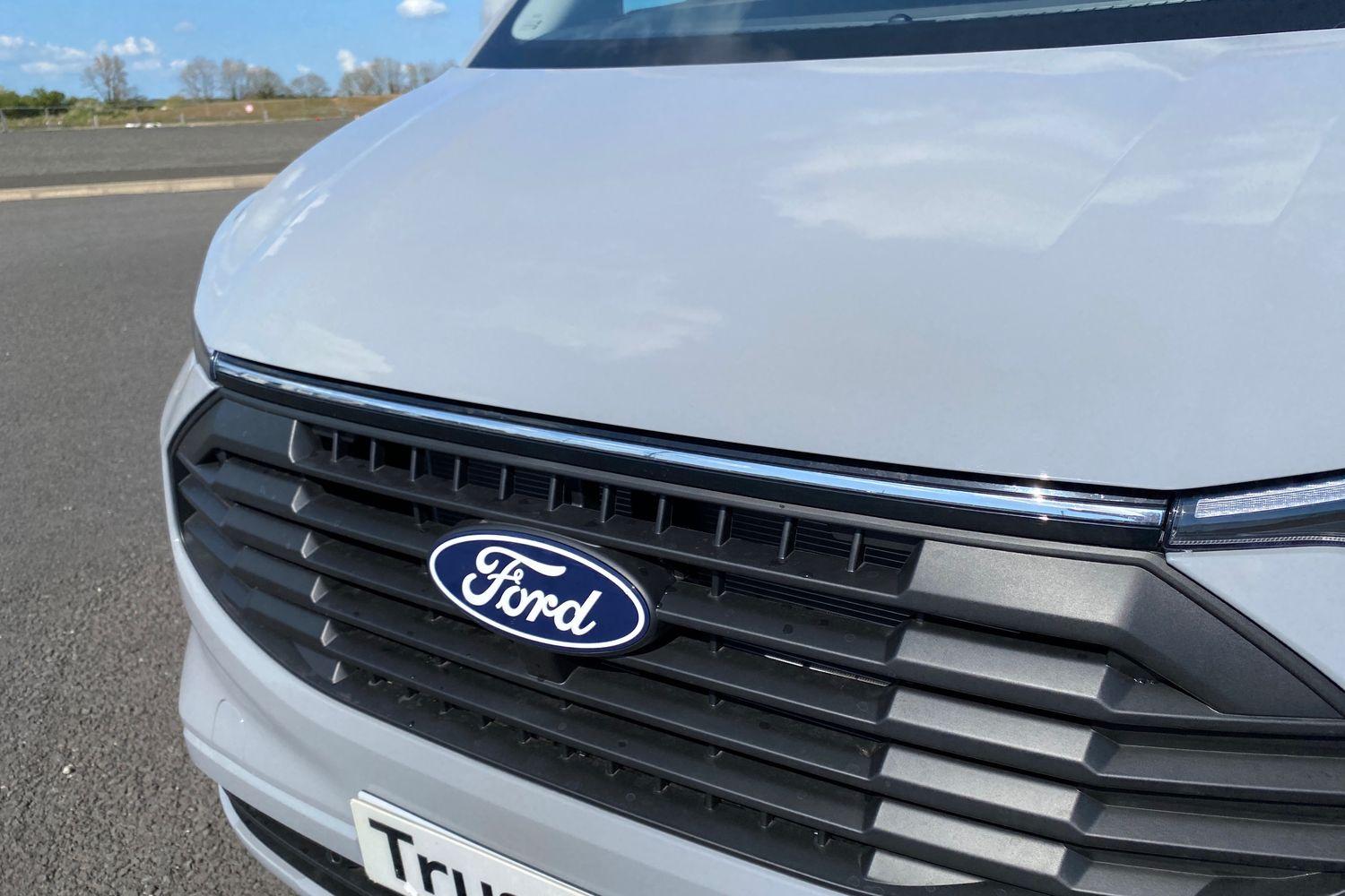 Ford TRANSIT CUSTOM Photo 16