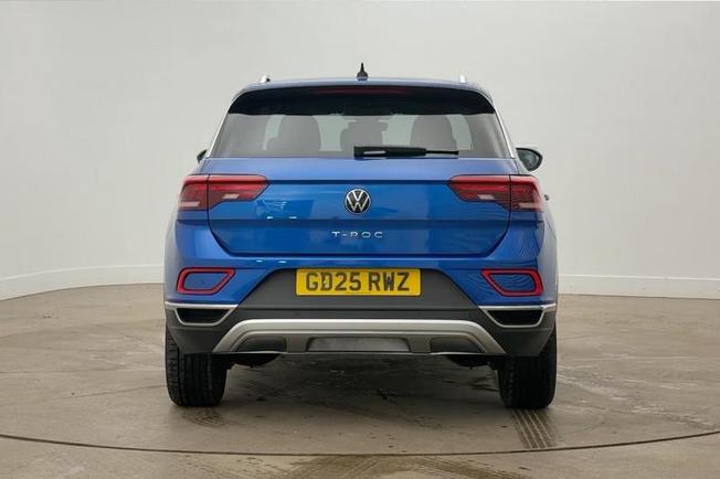 VOLKSWAGEN T-Roc Photo 8