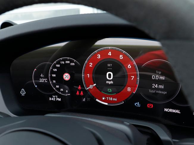 PORSCHE 911 Photo 13