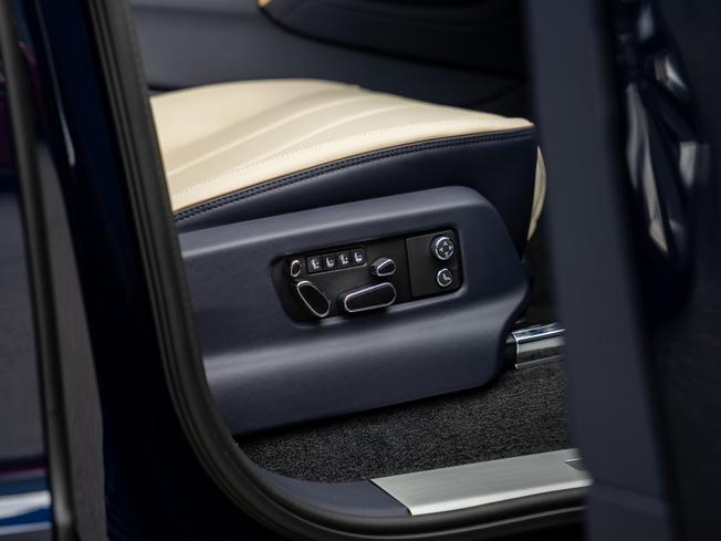 BENTLEY Bentayga  Photo 38