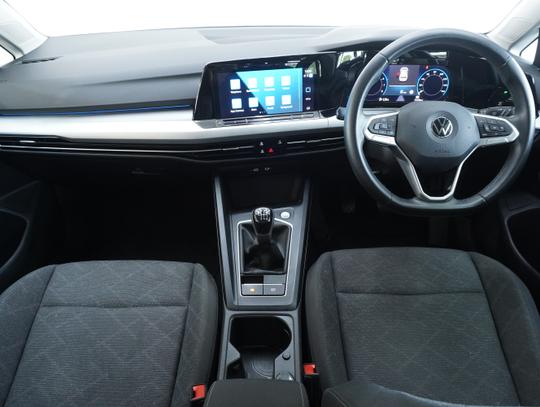 Volkswagen Golf Photo c86e86ea-6e88-42a9-9675-8e2221aa000b.jpg