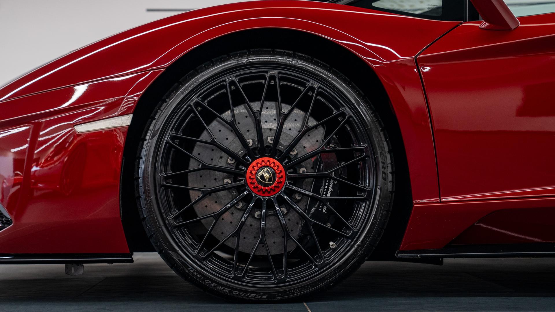 LAMBORGHINI Aventador Photo c871a50f-f412-42c9-8f32-c15c47eed724.jpg