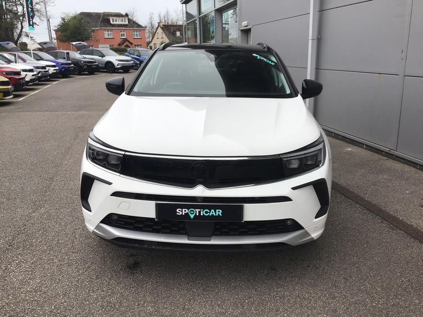 Vauxhall Grandland Photo c8786740-6cf6-4f0a-9718-8c34dd6ef312.jpg