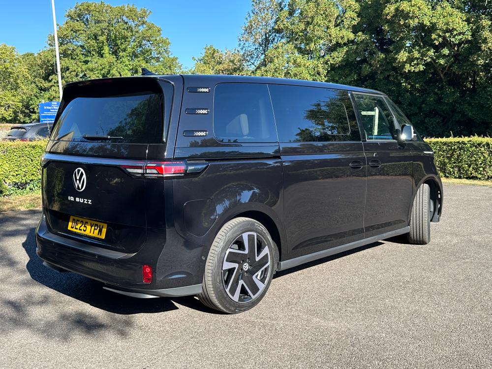 Used Volkswagen ID. Buzz DE25YPW 9
