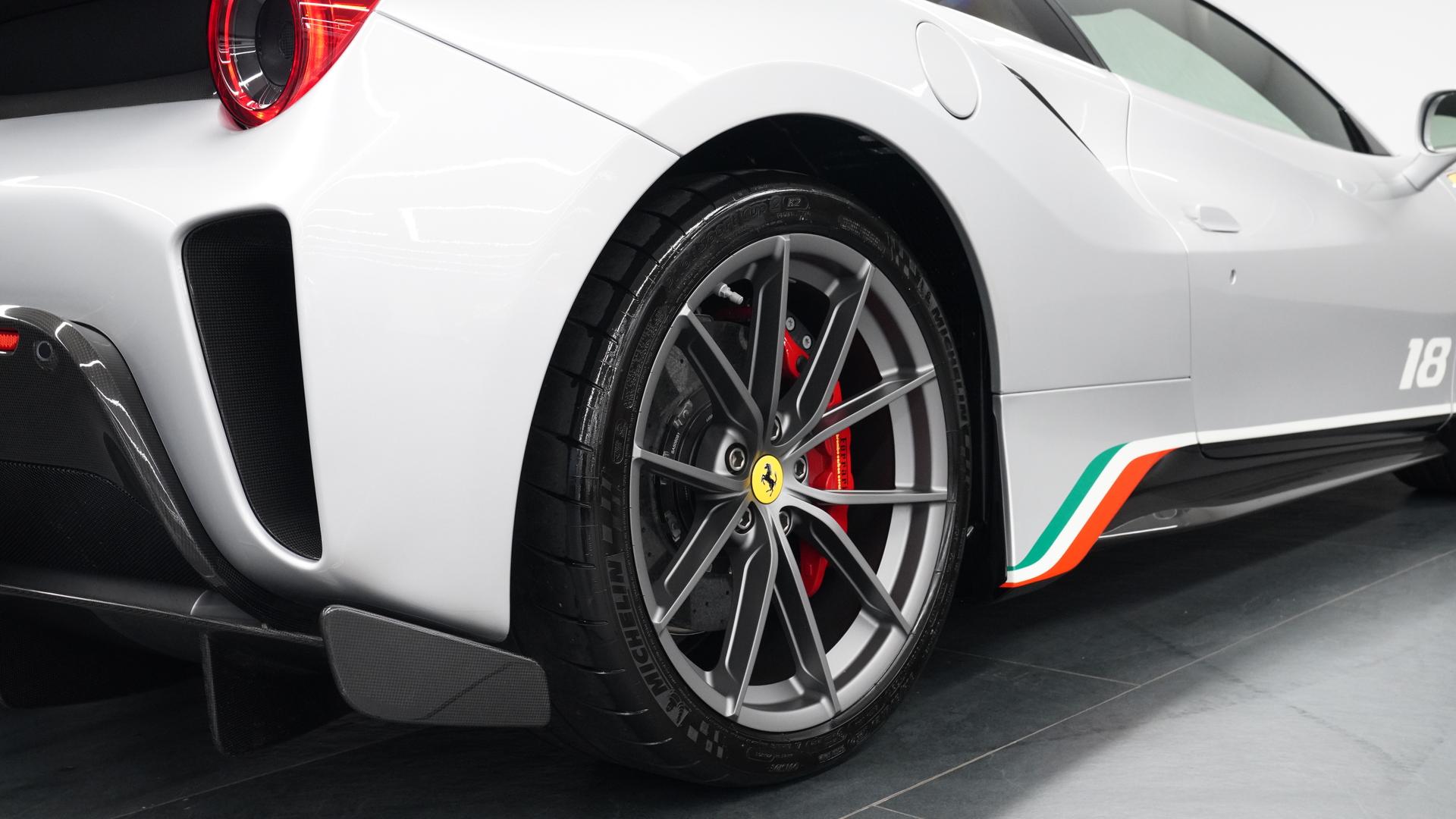 Ferrari 488 Pista Photo c8880883-59d9-4542-b51d-794feb926440.jpg