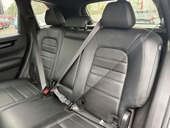 Honda CR-V Photo c88ec8b2-8a30-48be-89ef-1e3a277a5bf5.jpg