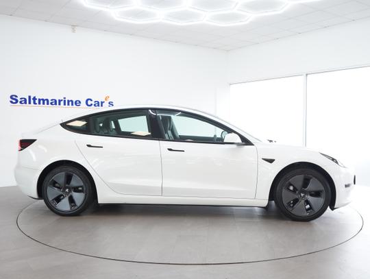 TESLA Model 3 Photo c893f5bf-49fe-4632-bebd-296d7b15b2f9.jpg