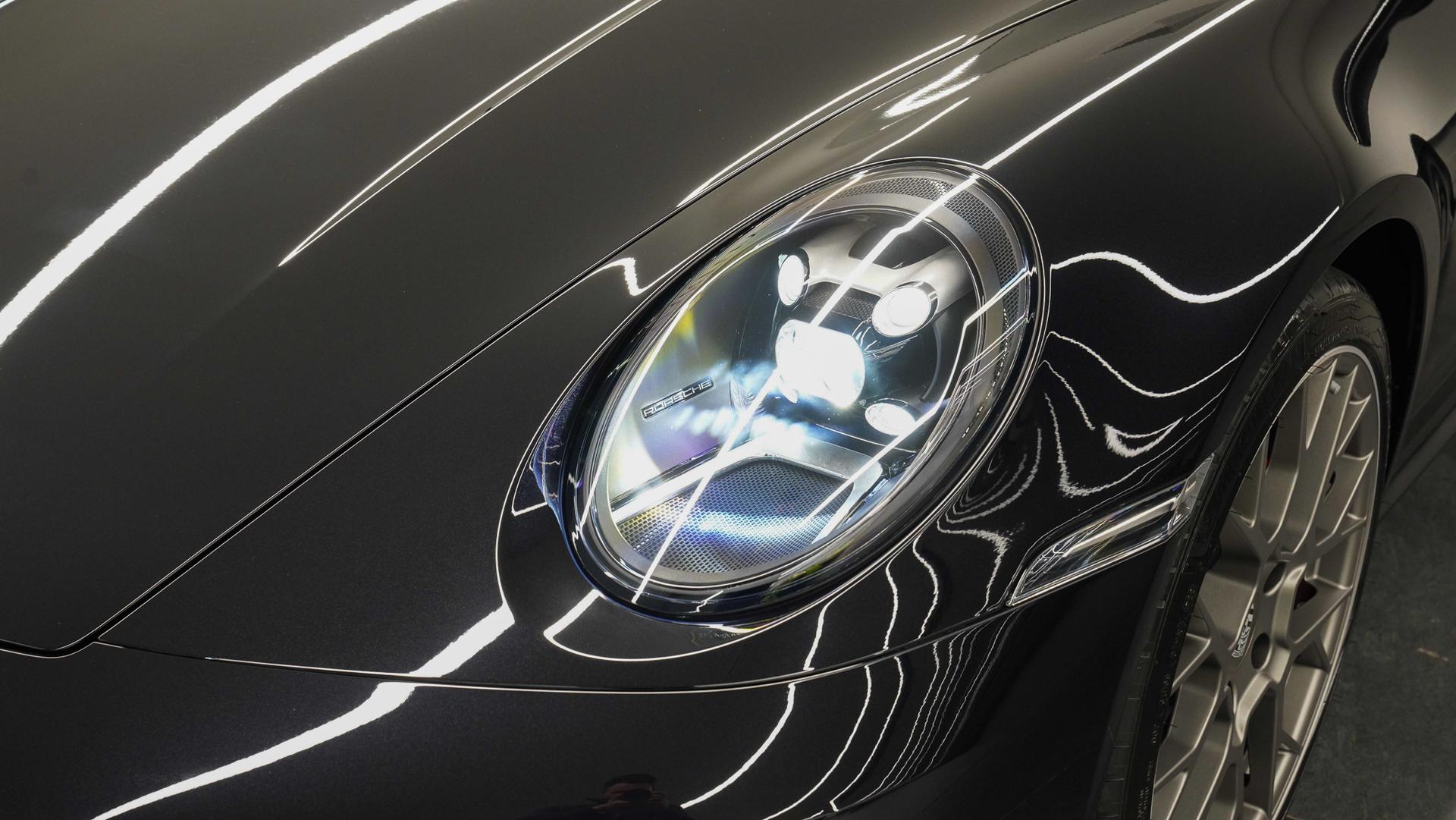 Porsche 911 Photo c8a807c8-7611-4b4a-8236-4ad81dde64df.jpg