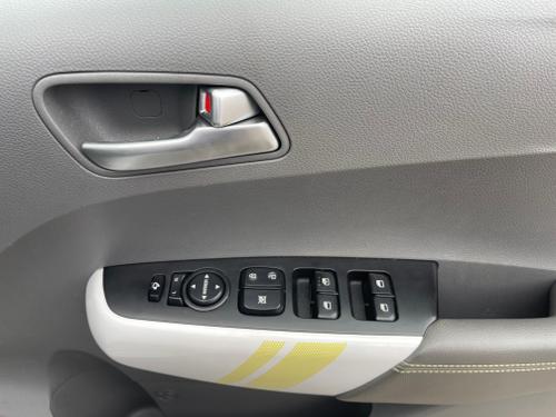 Kia Picanto Photo c8b155af-961c-4ae3-81c7-71dc70003853.jpeg