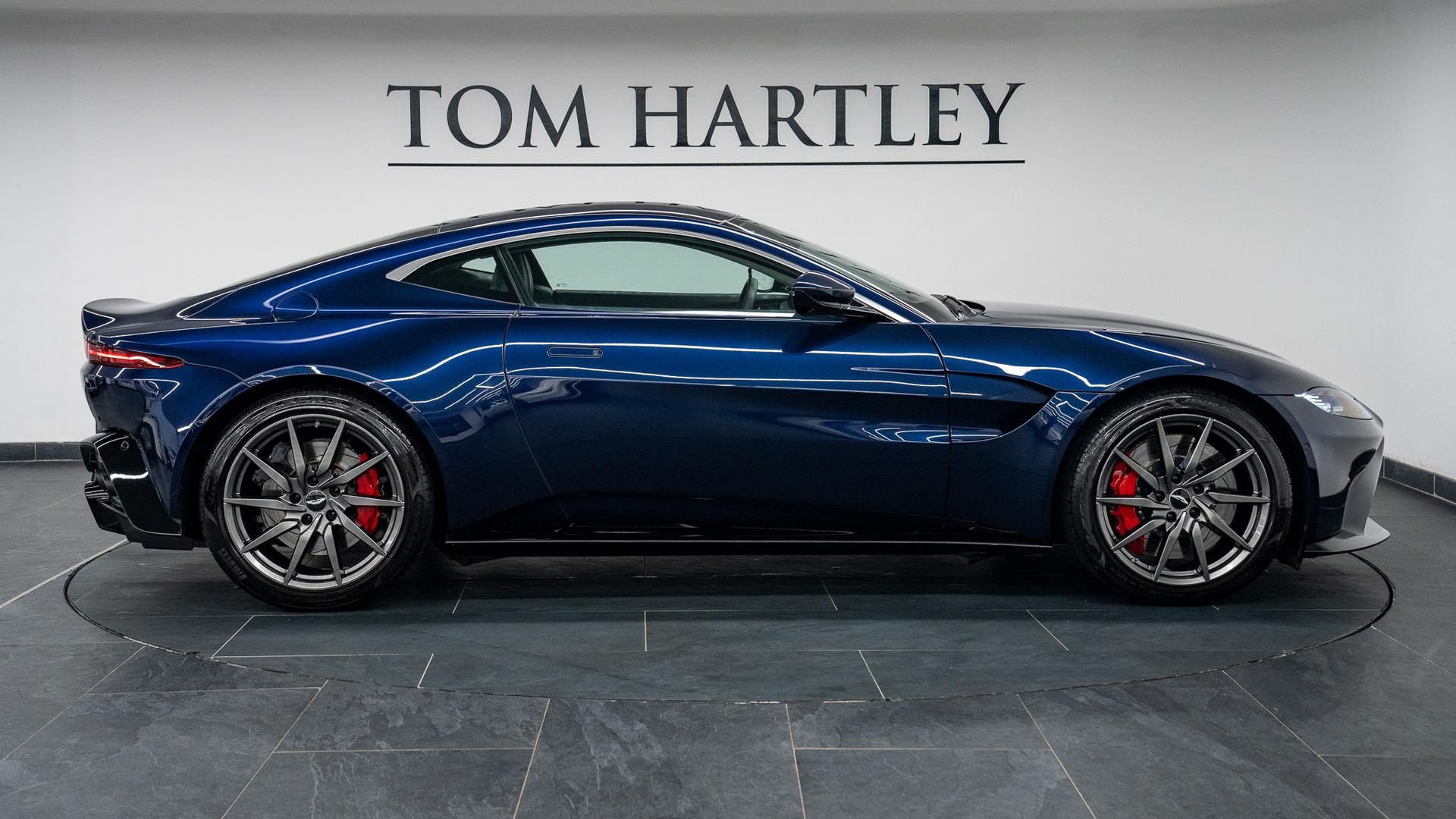 Aston Martin Vantage Photo c8bb7c86-4216-49ed-a33f-087b6a25022a.jpg