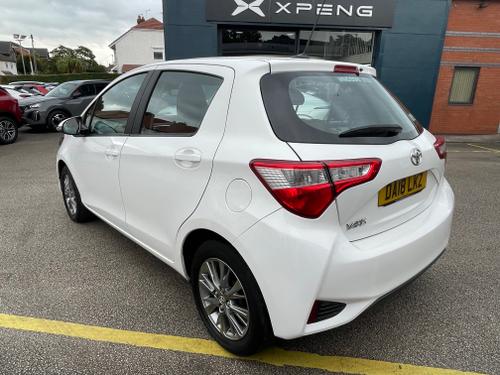 Toyota Yaris Photo c8de4352-bb5d-41c5-903a-92ed78914af5.jpeg