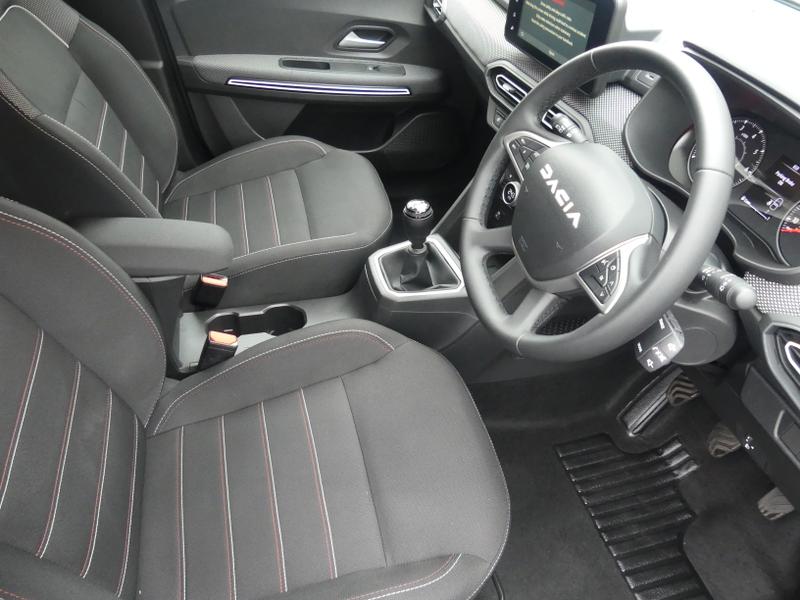 Dacia Jogger Photo c8ea0967-c80f-4c90-895d-9a7b33090ce1.jpg