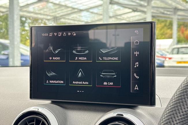 Audi Q2 Photo 13