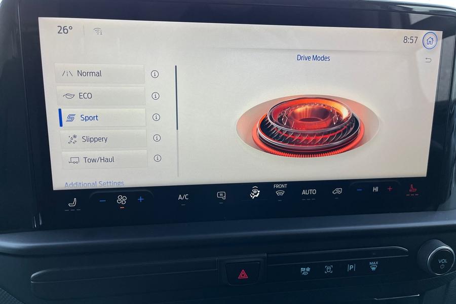 Ford E-TRANSIT CUSTOM Photo c8f1d657-6d77-4d79-acc9-7e62e7b6ed98.jpg