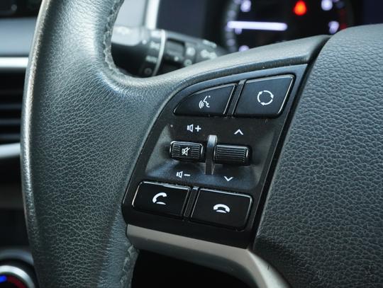 Hyundai TUCSON Photo c8f6de34-39bb-46c1-b986-54f76d825a3f.jpg