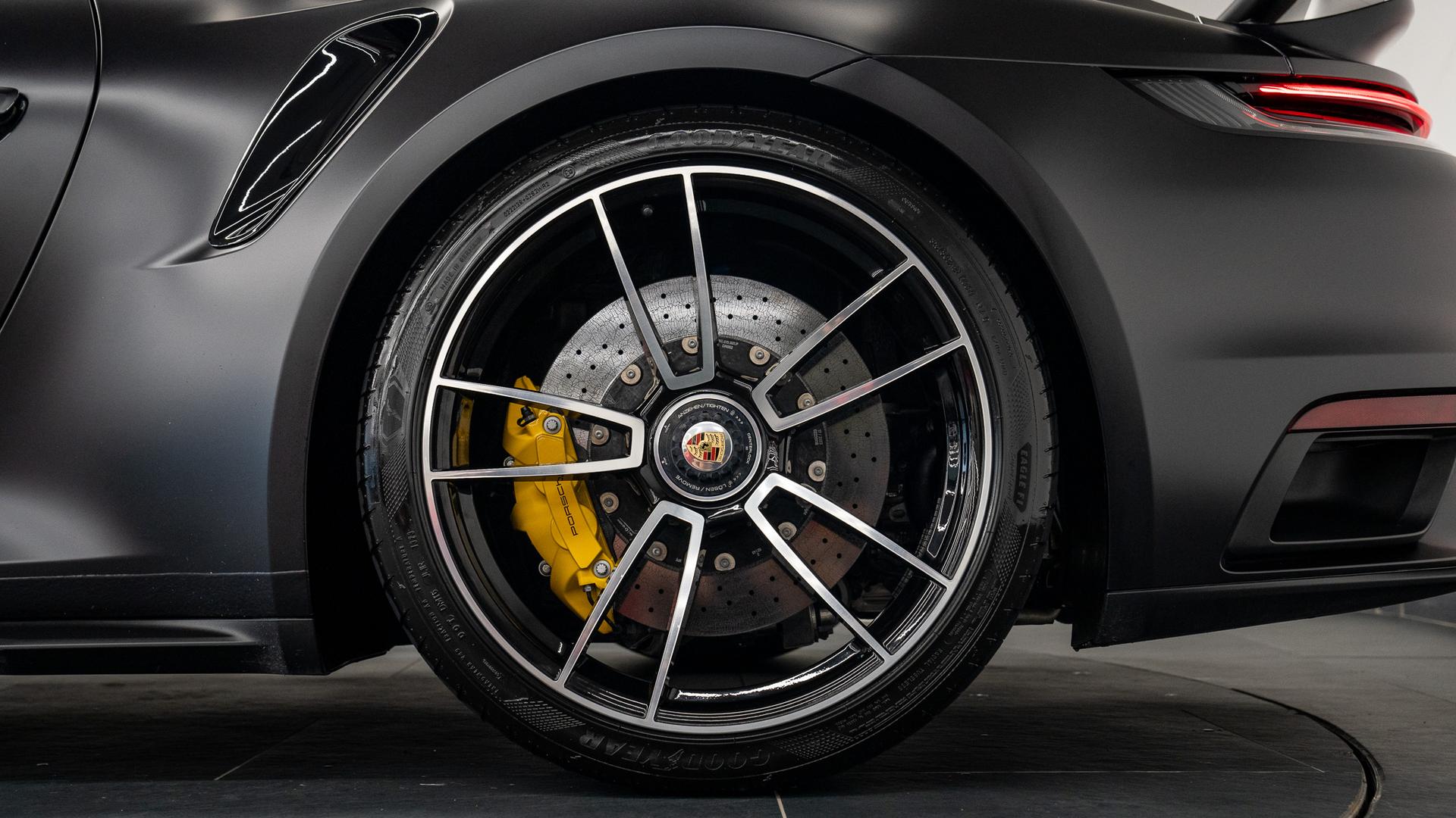 Porsche 911 Photo c8fa4d85-cdba-4cb7-9d48-857ba457d13b.jpg