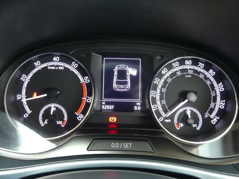 Skoda Fabia Photo c9140e31-1d9e-4ecb-ac9d-cc0eb8585238.jpg
