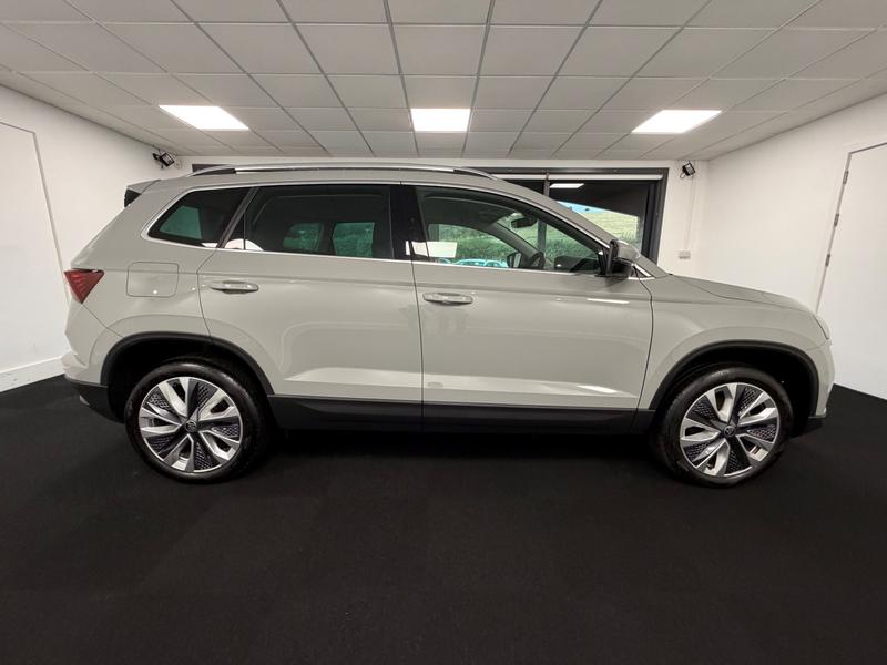 Skoda Karoq Photo c918f6eb-bfe8-452c-8bec-6645a6c2aa07.jpg