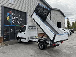 Mercedes-Benz Sprinter Photo 8