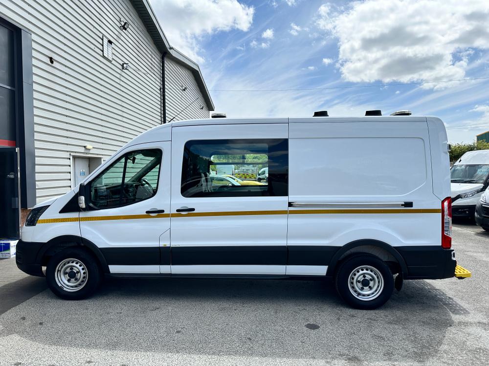 Ford Transit Photo c96155eb-e0e0-4122-9f87-b4dc466557a7.jpg