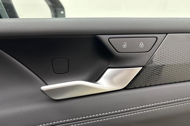 VOLKSWAGEN  Tiguan  Photo 28