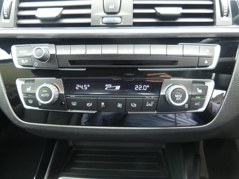 BMW 2 Series Photo c966dab8-bf32-46f7-9d26-bcbba8ec93ee.jpg