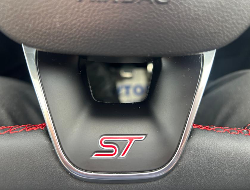 Ford Focus Photo c9687aed-37bb-44c2-9726-f8832a32abf8.jpg