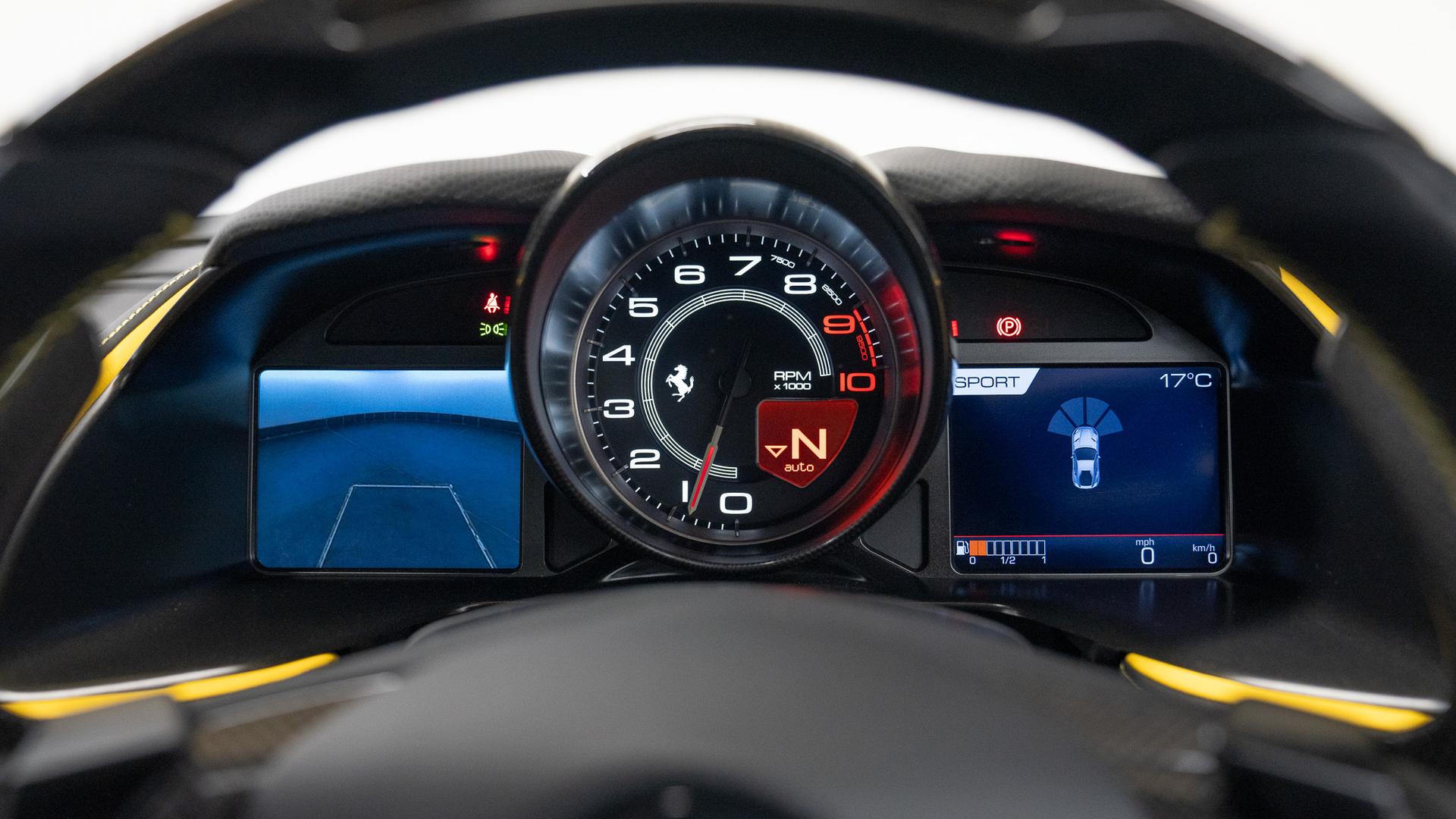 Ferrari 812 Photo c96959f8-d67b-431e-9719-fe0a9f1d820b.jpg