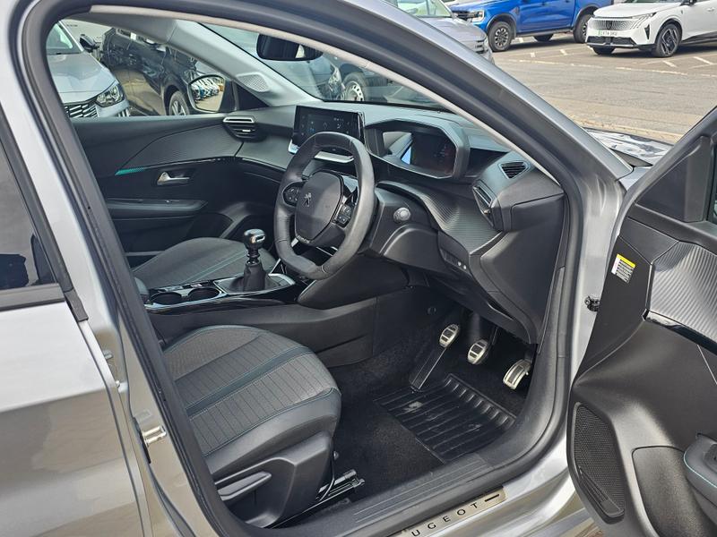 2023 73 PEUGEOT 208