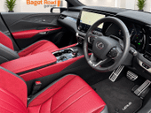 Lexus RX500h Photo 4