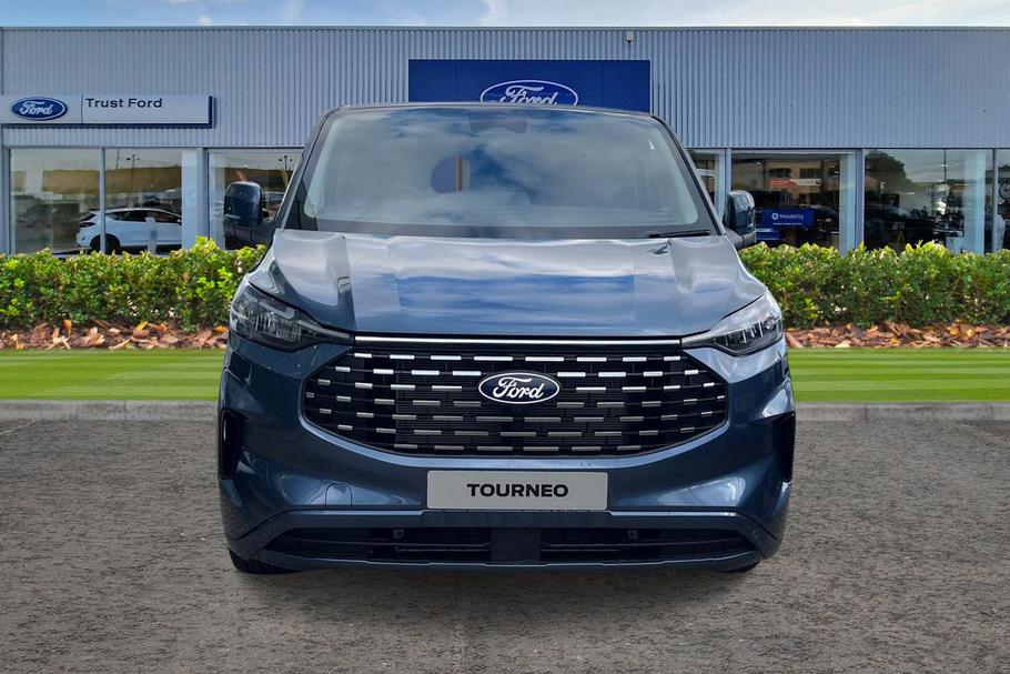 Used Ford TOURNEO CUSTOM 18/N123243 12