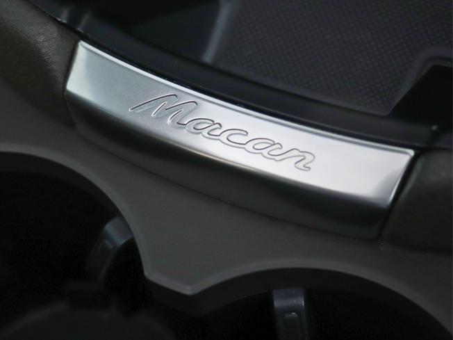 PORSCHE Macan Photo 20