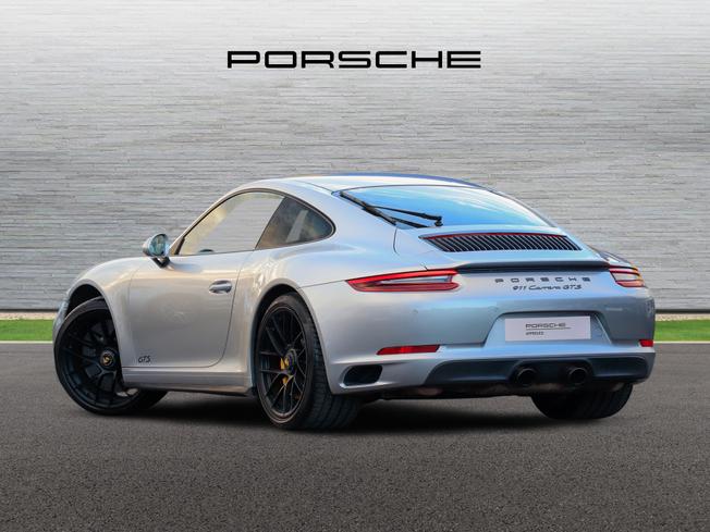 PORSCHE 911 Photo 2