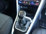 Volkswagen T-Roc Photo 30