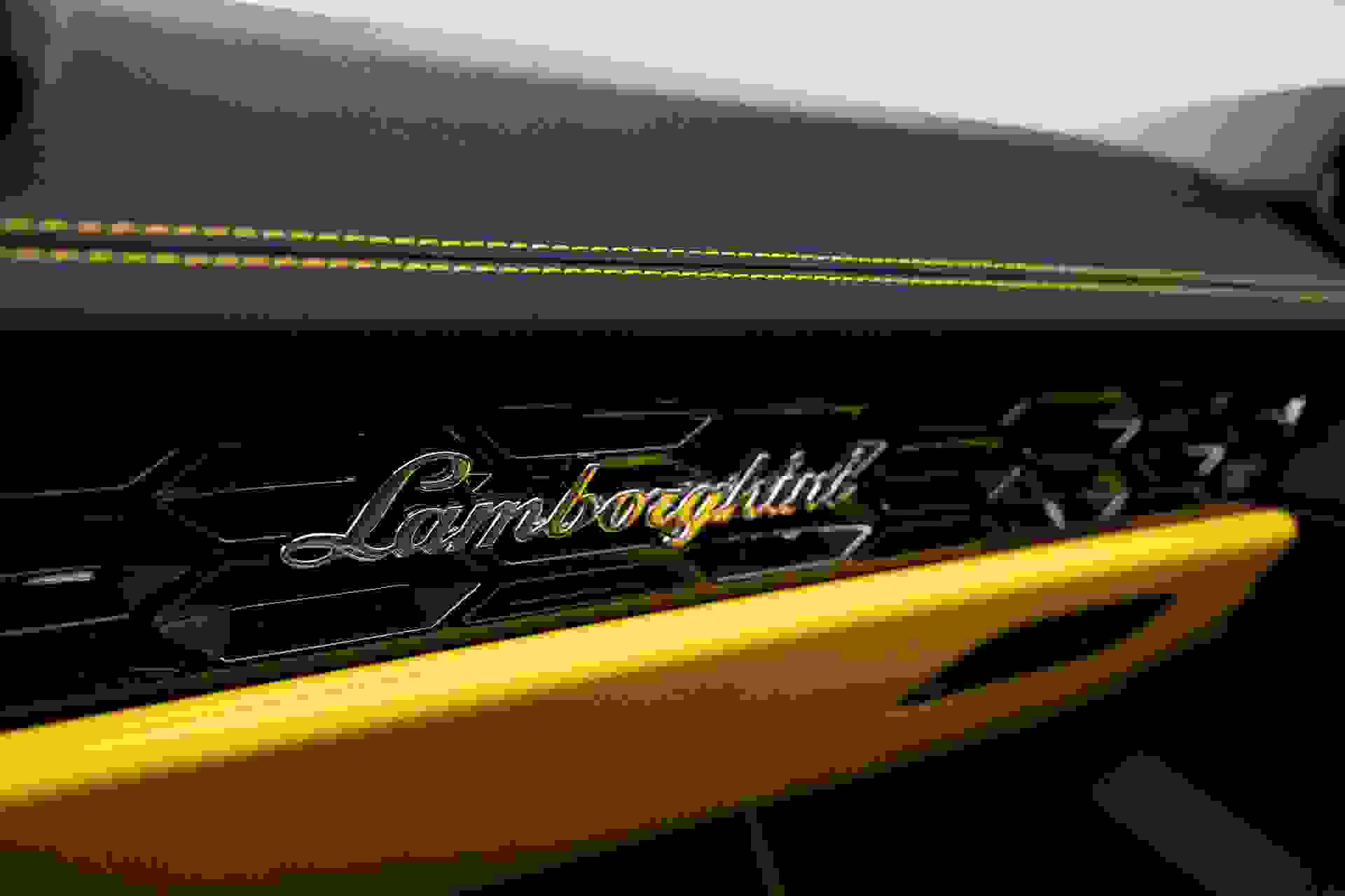 Lamborghini HURACAN Photo c9b31dd1-18c0-4236-a04e-351316303ef9.jpg